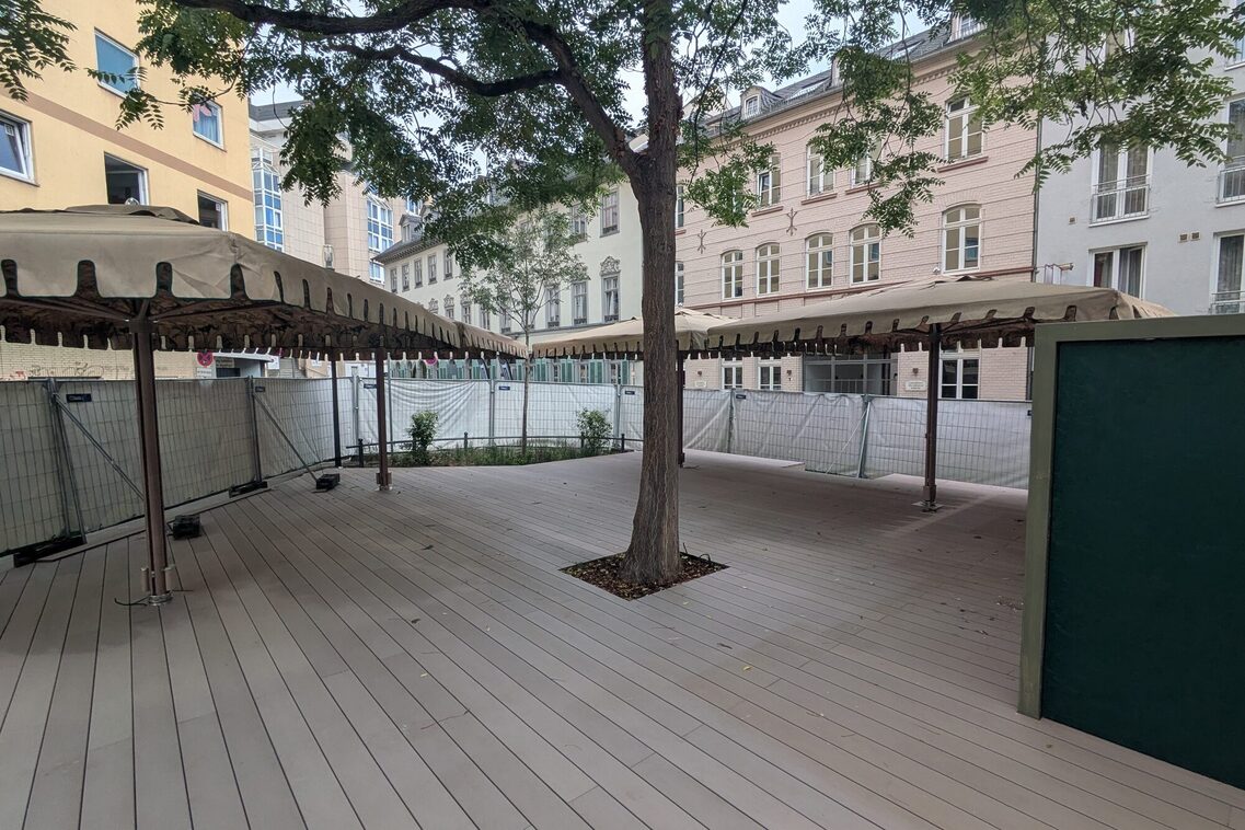 Platz in der Spiegelgasse