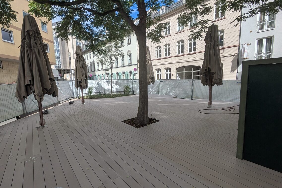 Platz in der Spiegelgasse