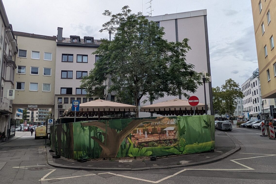 Platz in der Spiegelgasse