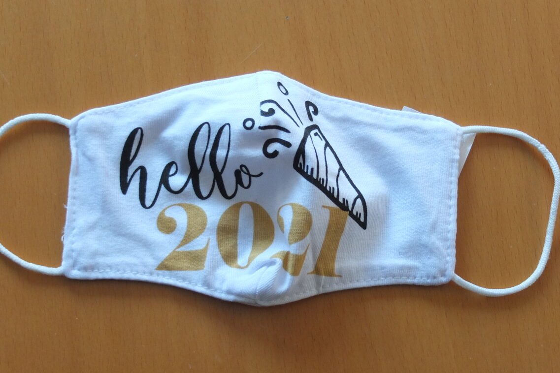 Eine Neujahrsmaske in 2021