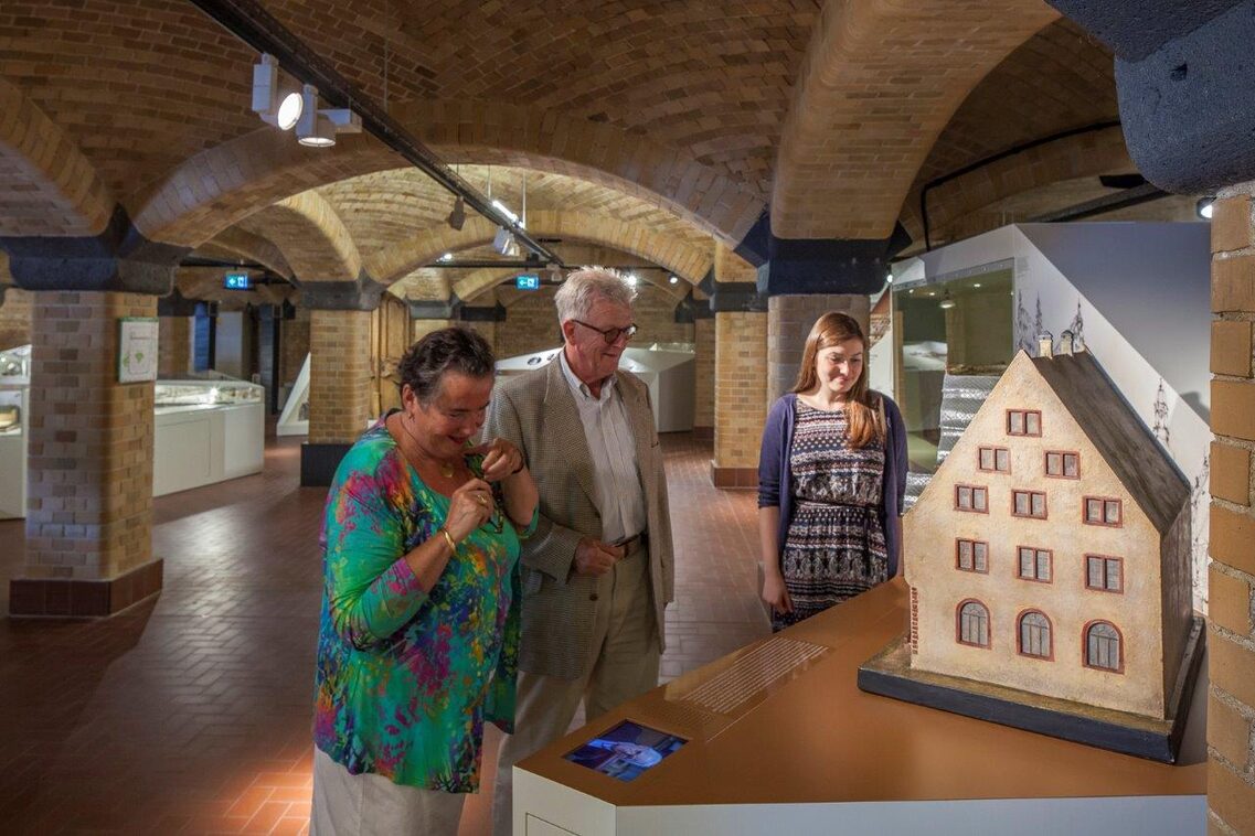 Модел на старото кметство около 1915 г.