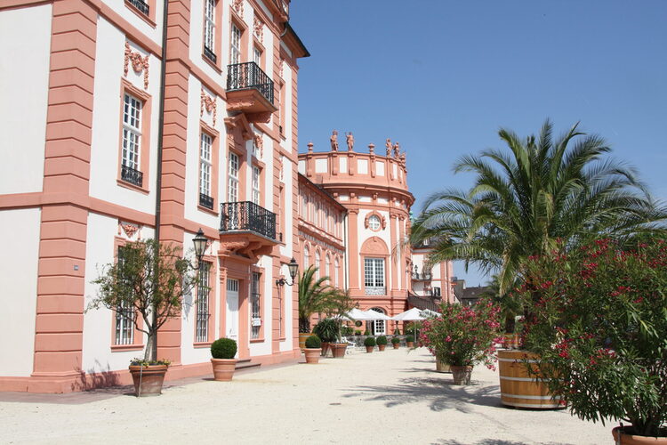 Vue partielle du château