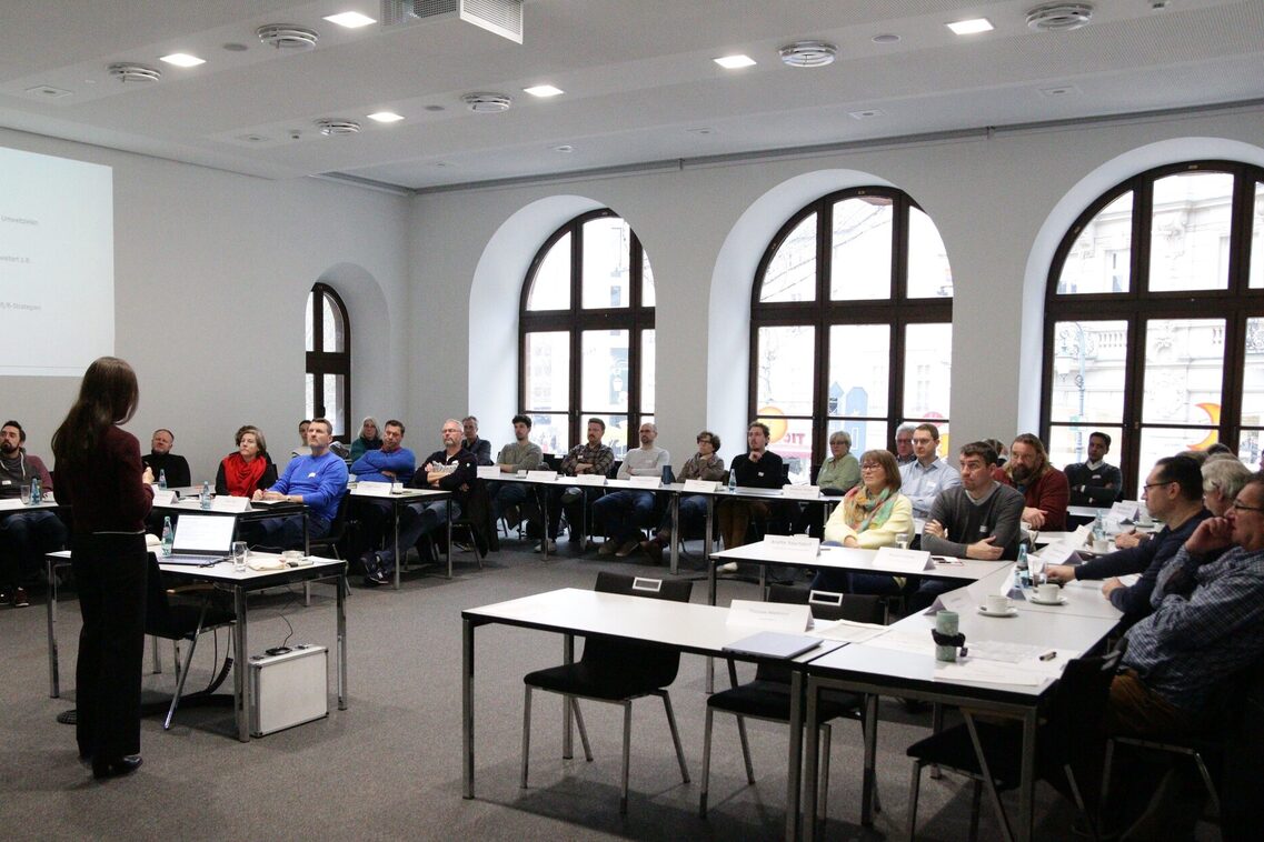 Άνθρωποι σε σεμινάριο