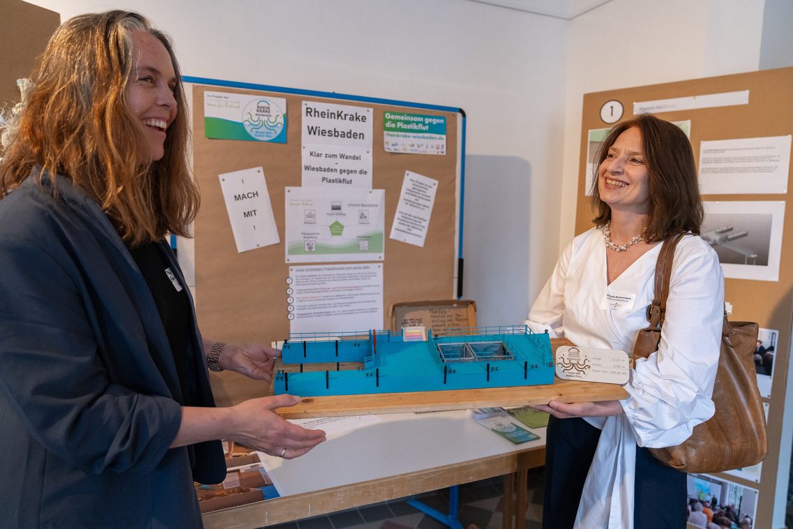 Ausstellung Umweltpreis, Projekt Rheinkrake mit Teilnehmenden