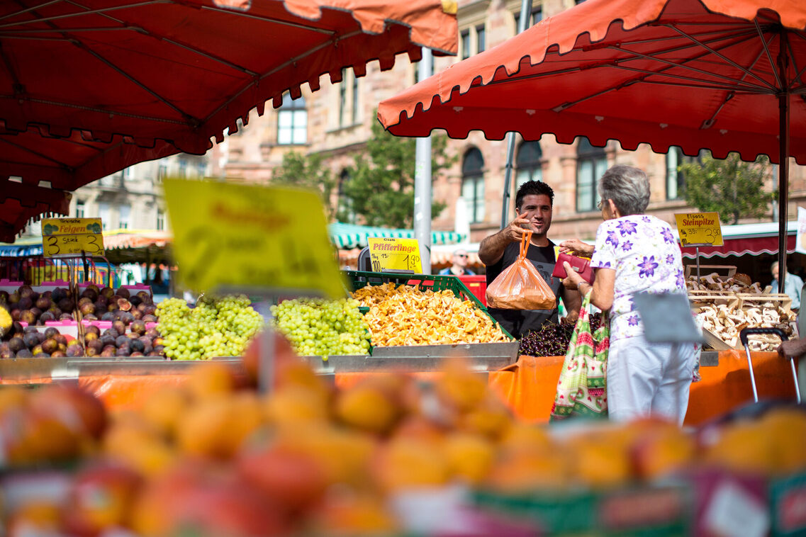 Weekly market Wiesbaden