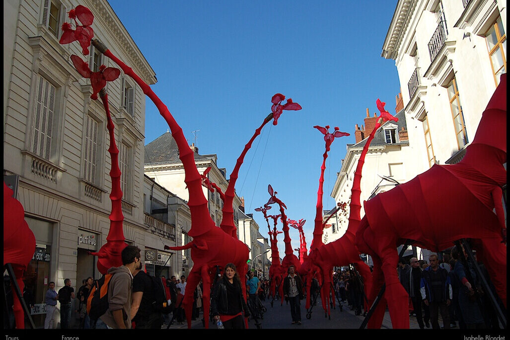 Фигурки жирафов