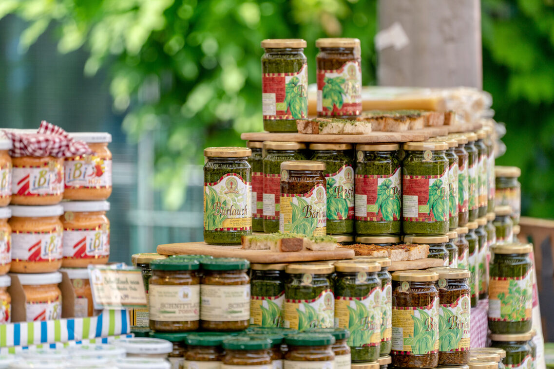 Weekly market on the market square