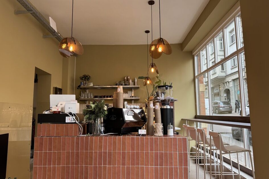 Counter with coffee machine