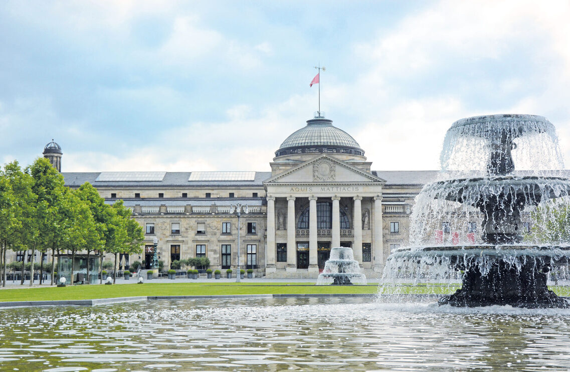 Kurhaus Wiesbaden vue extérieure avec fontaine