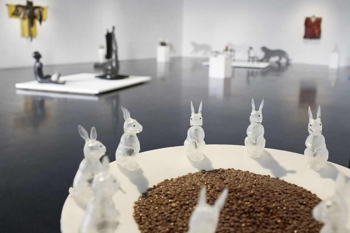 Blick in die Ausstellung Birgit Berg-Block. Von Spiegeln und Schatten