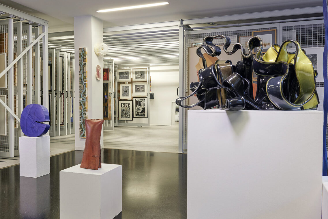 Blick in die Artothek im Kunsthaus