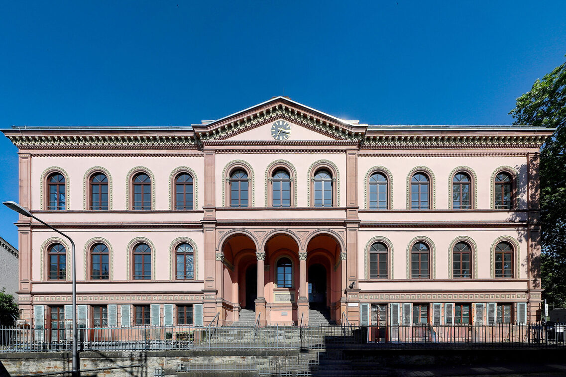 DAs Atelierhaus des Kunsthauses im Altbau