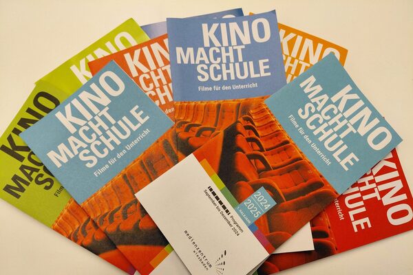 Буклет с программой Kino macht Schule