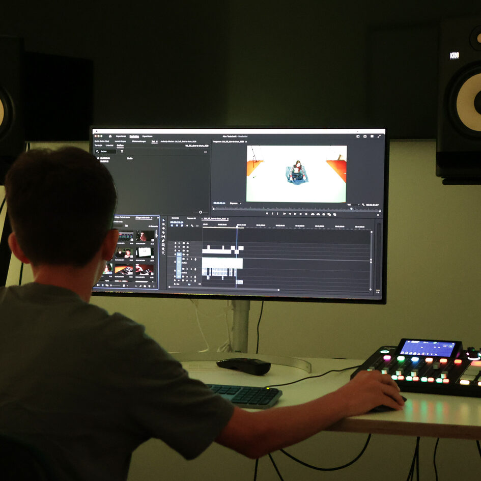 Schnittraum im Medienzentrum