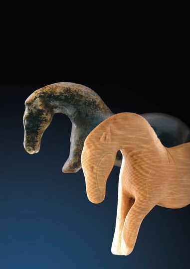 Mammutfigur aus Mammutelfenbein