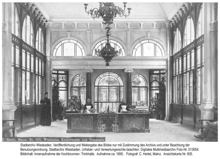 Trinkhalle des Kochbrunnens, 1895