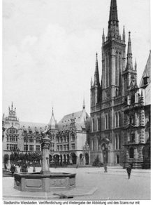 Schlossplatz mit Marktbrunnen, ca. 1910