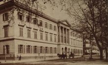 Ab 1821 war die Bibliothek im Erbprinzenpalais untergebracht.