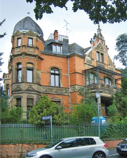 Die Villa Schnitzler in der Biebricher Allee.