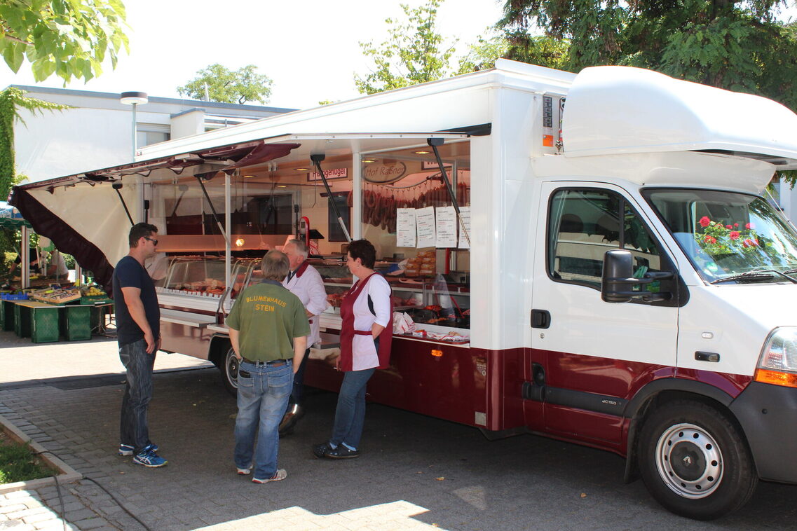 Wochenmarkt in Mainz-Kostheim