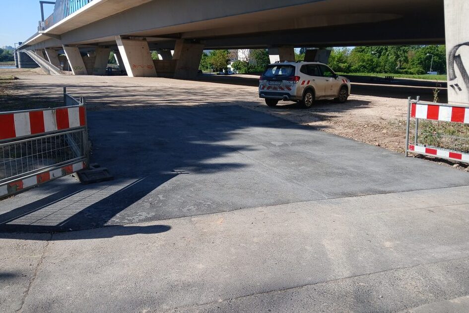 Parkplatz Schiersteiner Brücke