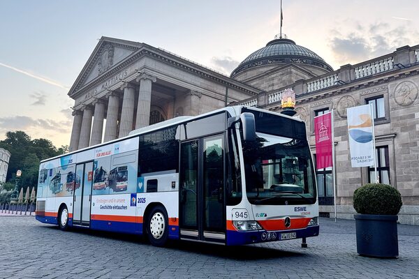 Bus