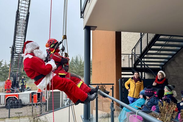 Nikolausaktion der Höhenretter der Feuerwehr Wiesbaden
