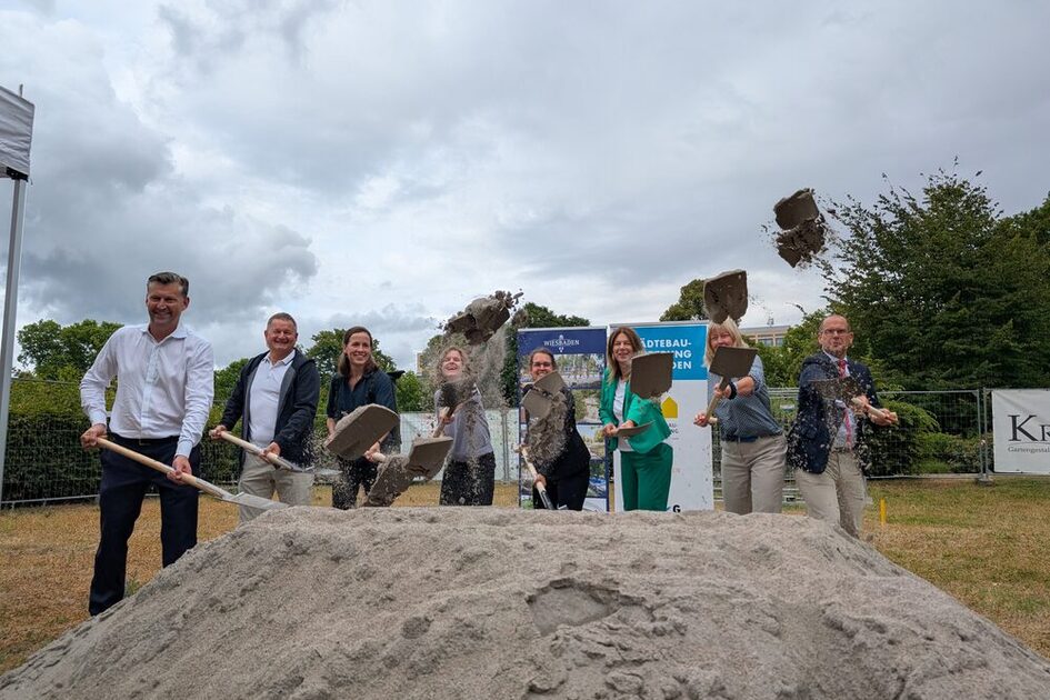 Spatenstich für Wasserspielplatz