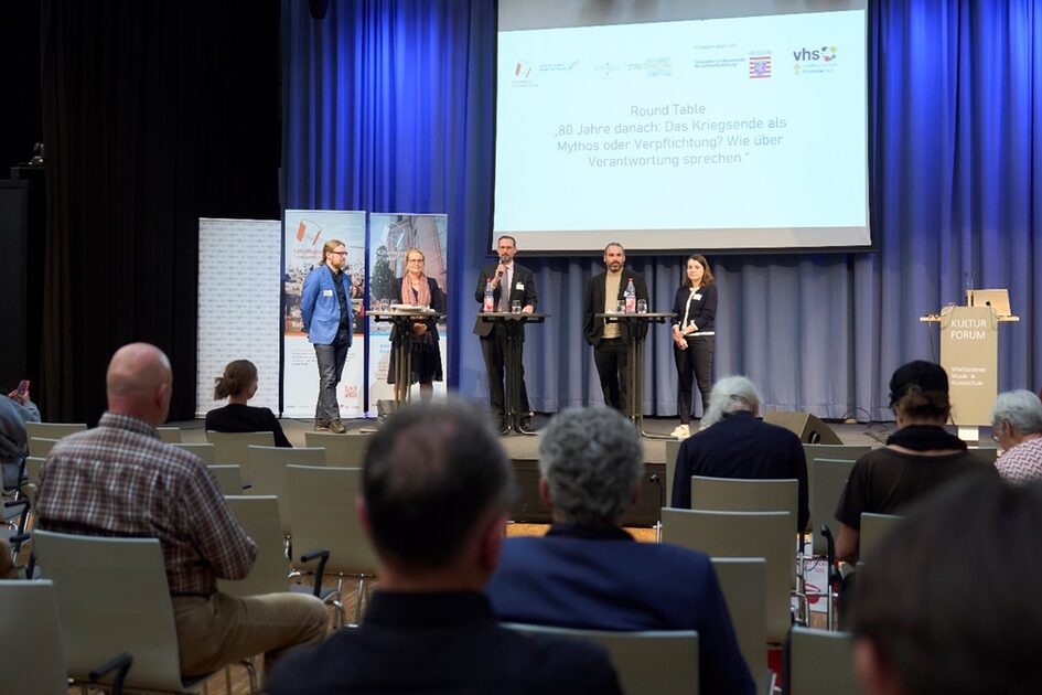 Der Round Table zu Best-Practice-Projekten aus der Region schloss das Symposium ab.