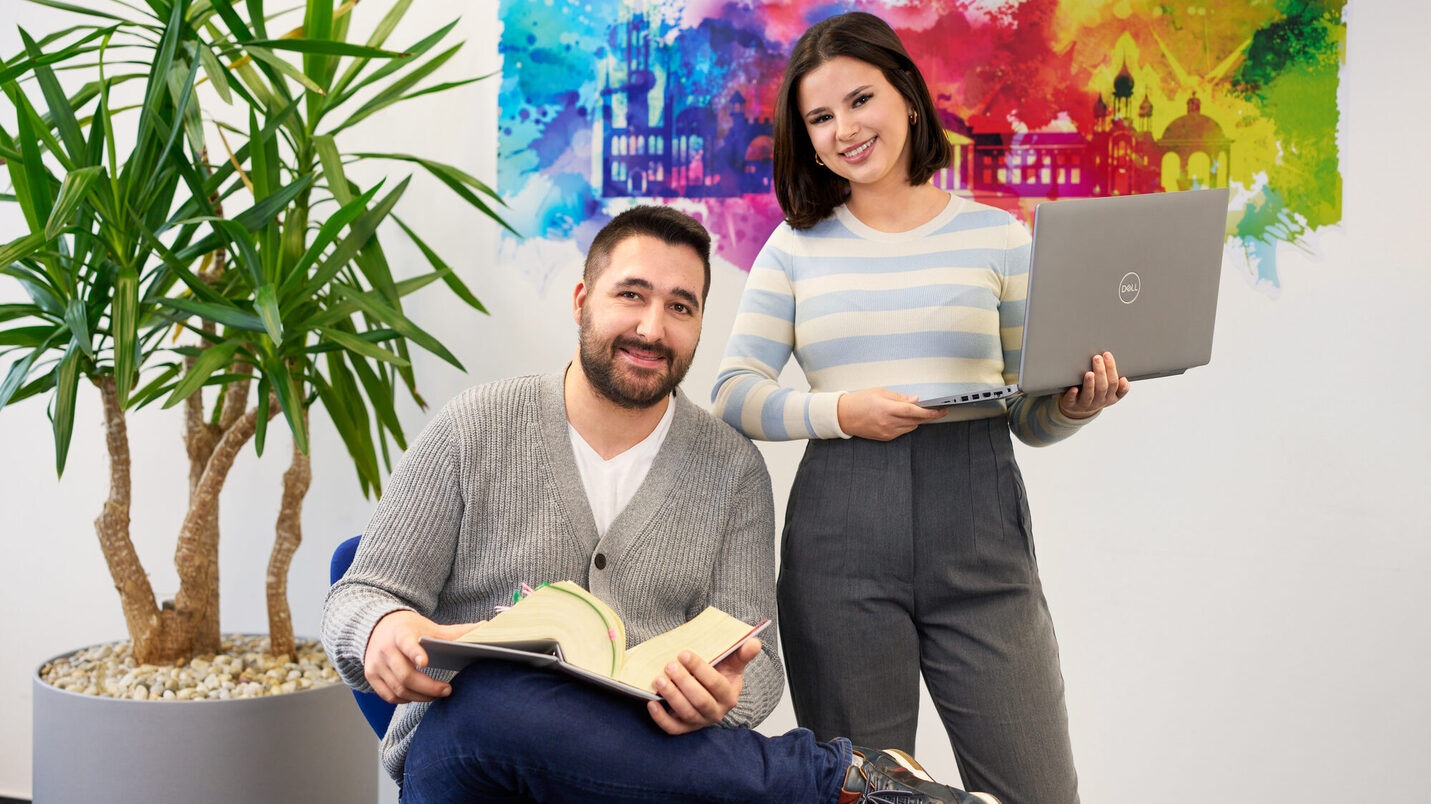 Linus Z. + Leonora H., Auszubildende zum/zur Verwaltungsfachangestellten