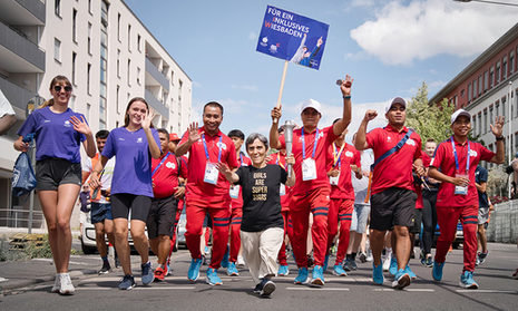 Special-Olympics-Inklusionslauf - Sportlerinnen und Sportler laufen durch