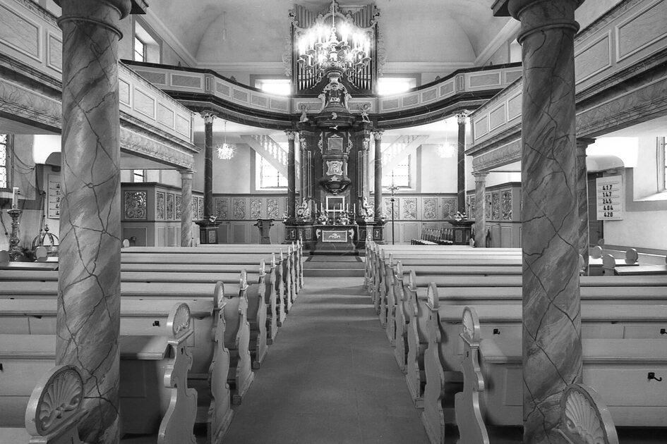 Wnętrze kościoła św. Krzysztofa, ok. 1980 r.