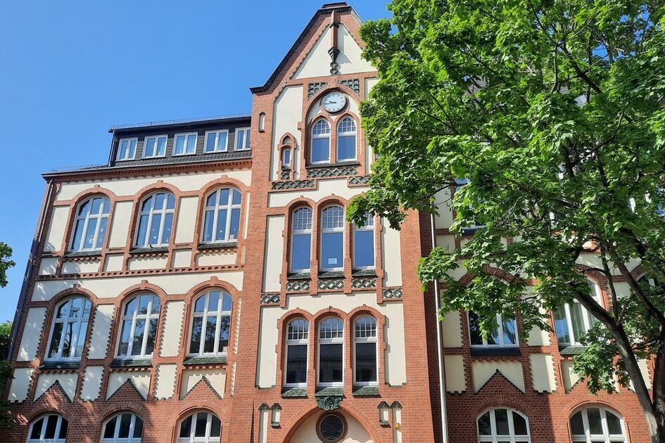 Diesterwegschule, Waldstraße
