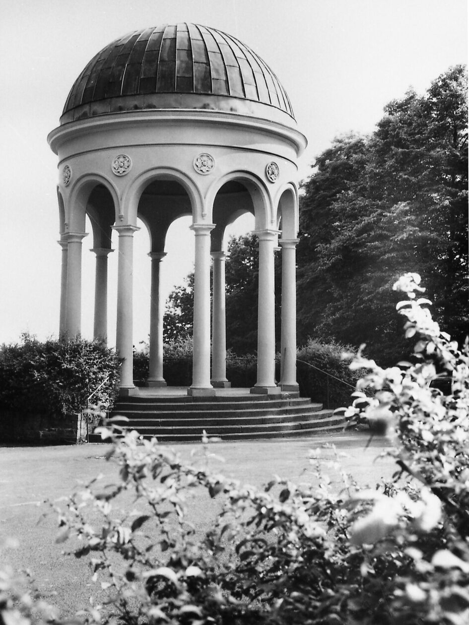 Templul Neroberg, 1978