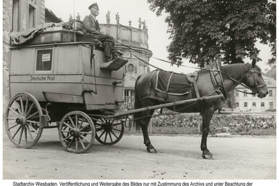 Кінна карета Deutsche Post біля палацу Бібріх, 1952 рік