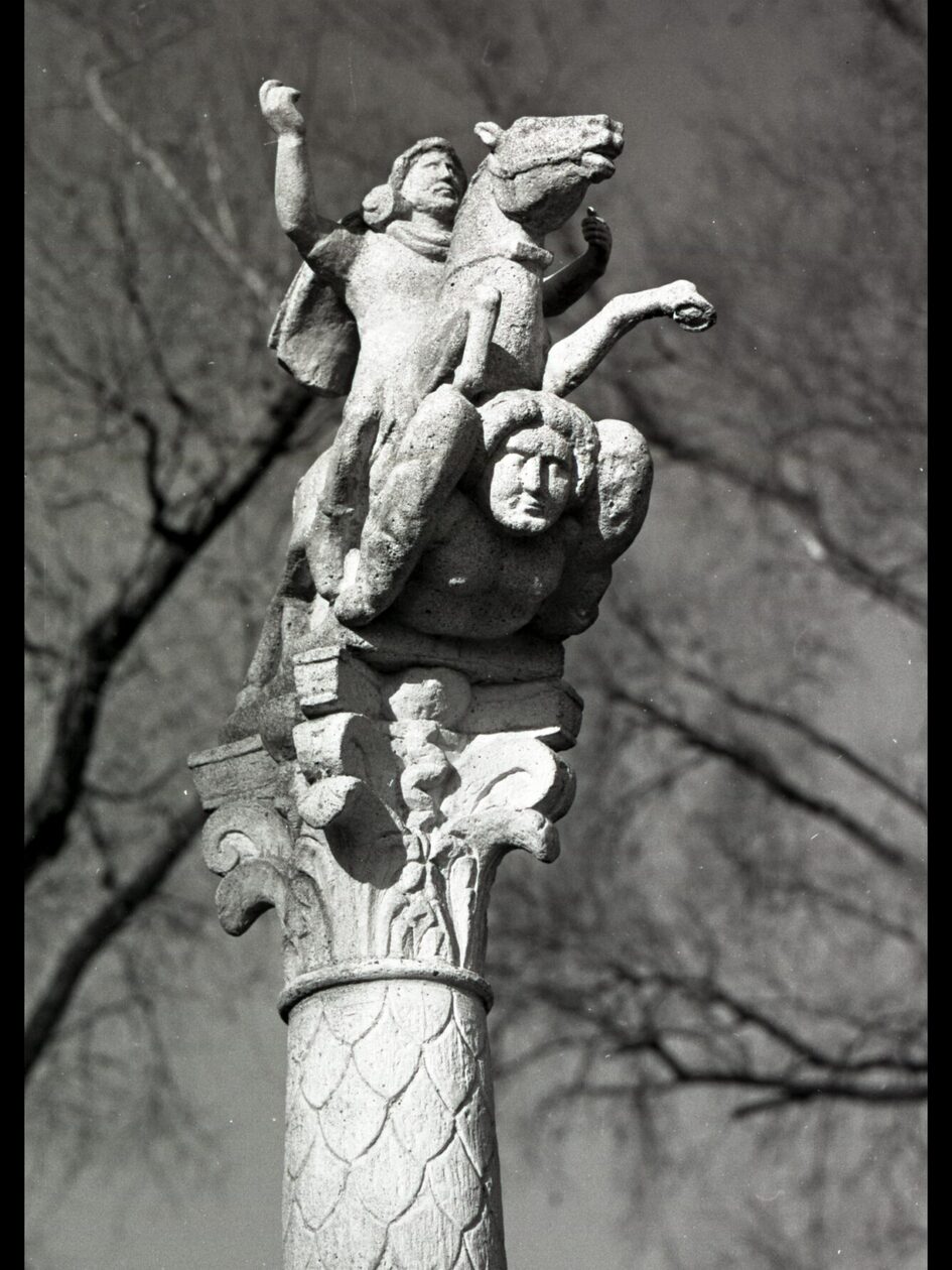 Gigantyczna kolumna Jowisza w Schierstein