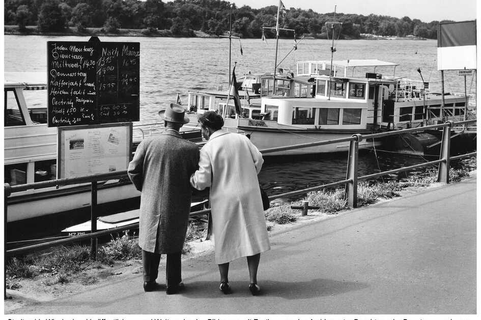 Εκδρομικά σκάφη στις όχθες του Ρήνου στο Biebrich, περίπου 1965