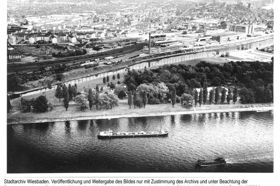 Kostheim z portem dla tratw i Maaraue, 1964 r.