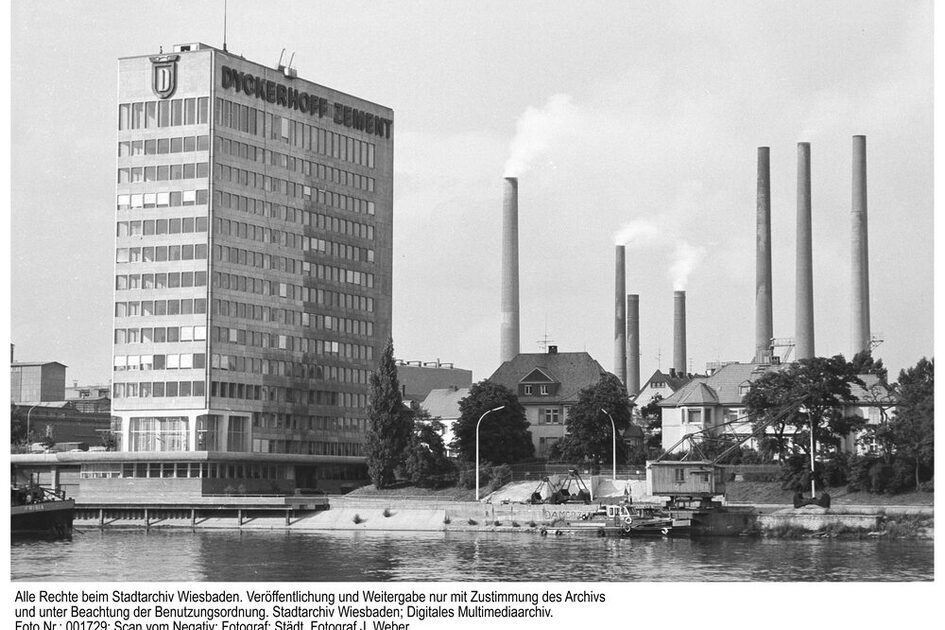 مبنى إدارة ديكيرهوف على ضفاف نهر الراين، 1966