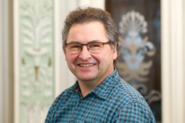 Dr. Wolfgang Runschke