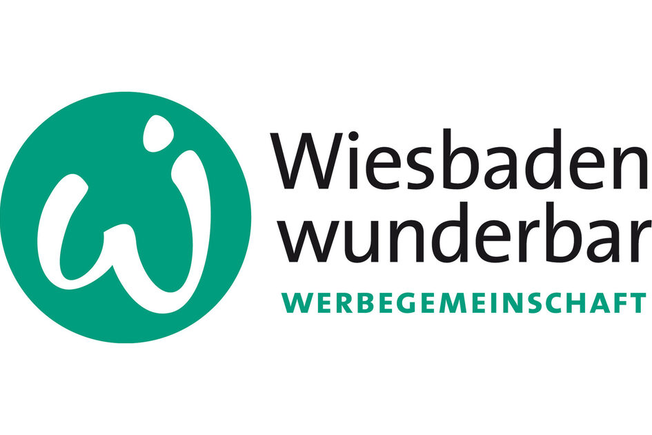 Logo in grün, weiß und schwarzer Schrift