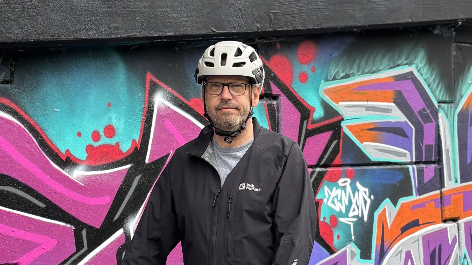 Założyciel Bernd Büsing