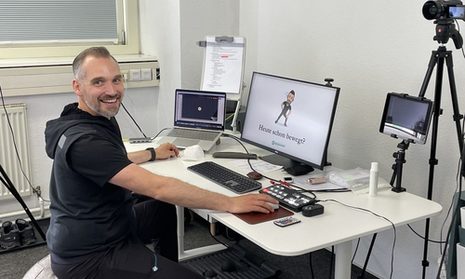 Daniel Schwieder in seinem Büro im StartBlock